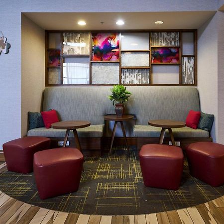 Hampton Inn & Suites Salinas Buitenkant foto