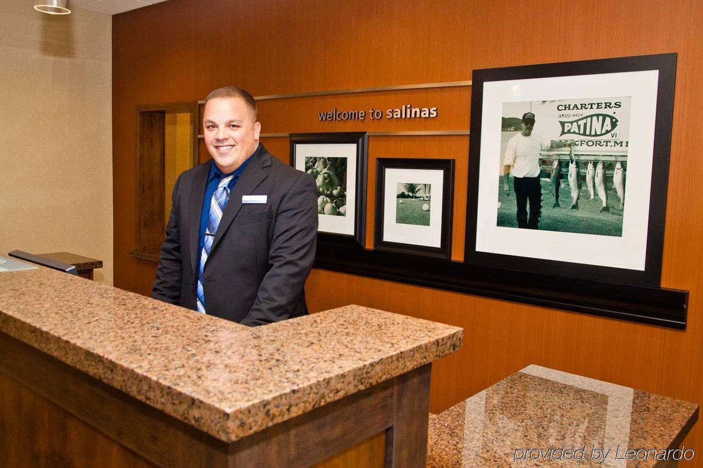 Hampton Inn & Suites Salinas Buitenkant foto