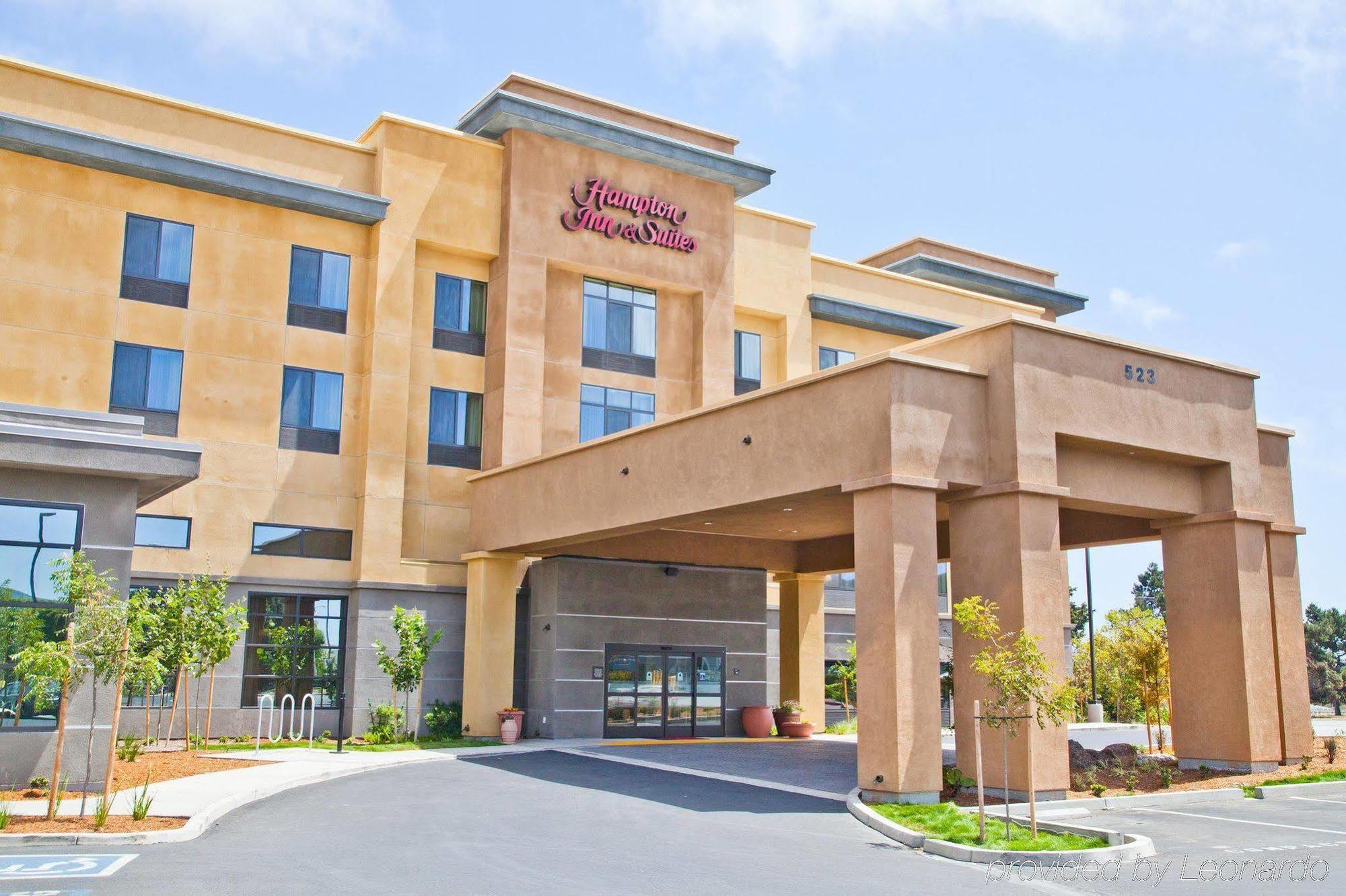 Hampton Inn & Suites Salinas Buitenkant foto